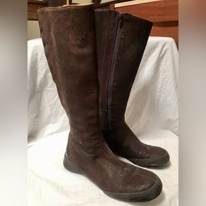 Dark brown suede Giraudon tall boots. Size EU 39.5